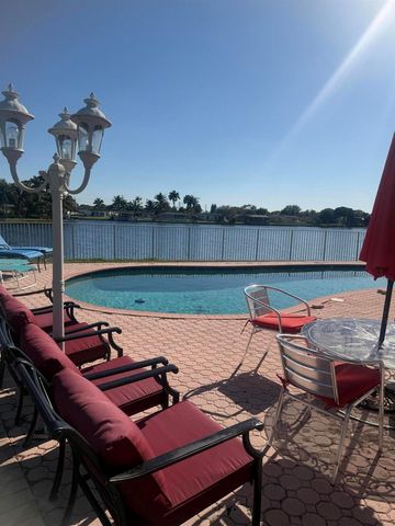2181 NW 94TH Avenue, Pembroke Pines, FL 33024