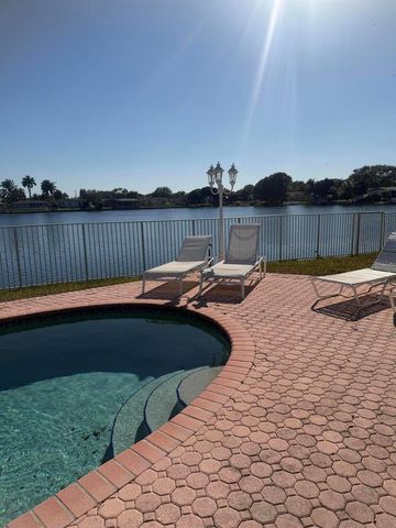 2181 NW 94TH Avenue, Pembroke Pines, FL 33024