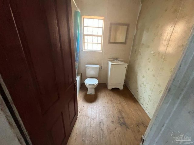 310 E Moreno St, Pensacola, FL 32503