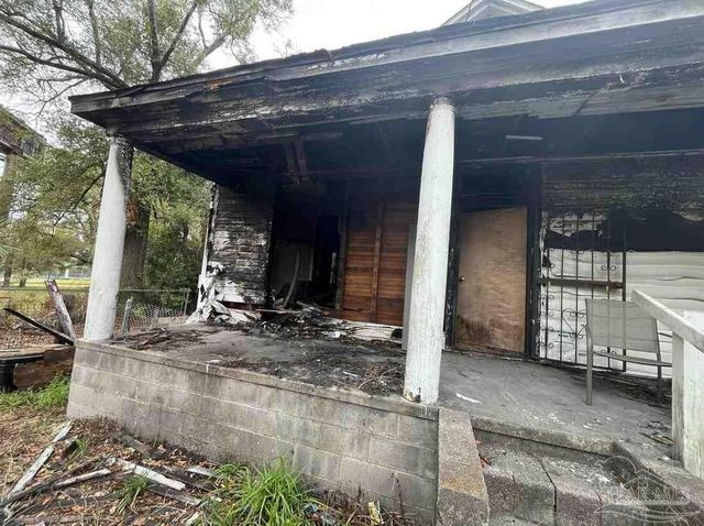 310 E Moreno St, Pensacola, FL 32503