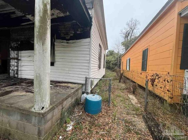 310 E Moreno St, Pensacola, FL 32503