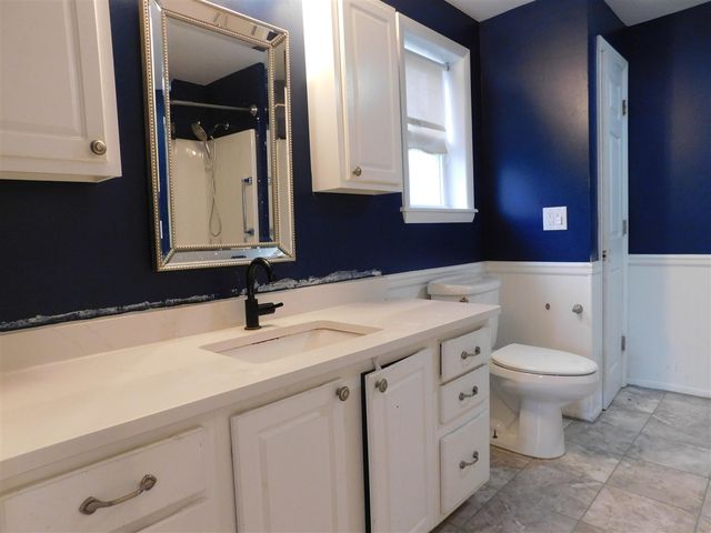 106 S Marshall Avenue, Marshall, MI 49068