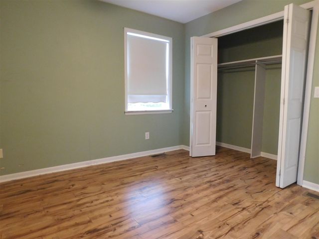 106 S Marshall Avenue, Marshall, MI 49068