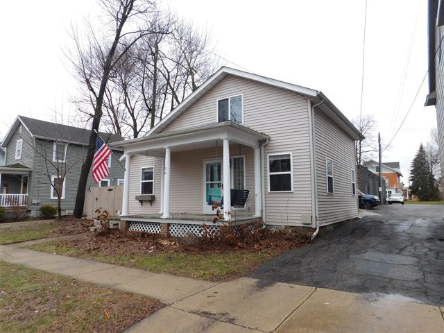 106 S Marshall Avenue, Marshall, MI 49068