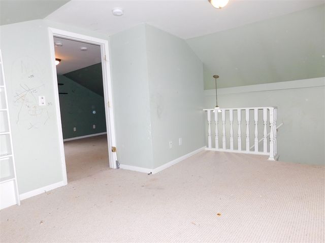 106 S Marshall Avenue, Marshall, MI 49068