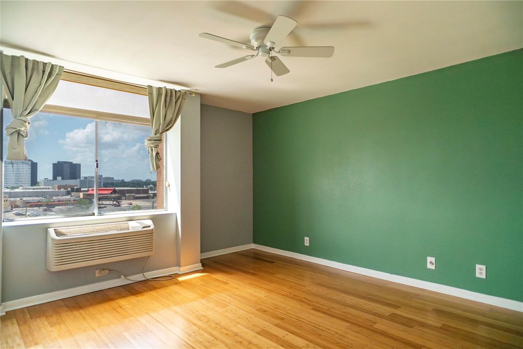 7510 Hornwood Drive 705, Houston, TX 77036