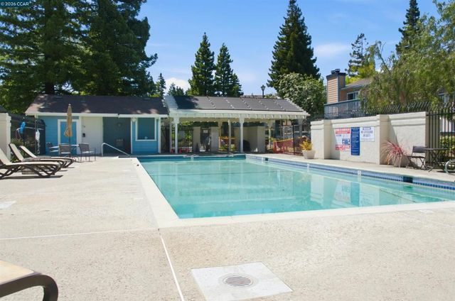 90 Glenwood, Hercules, CA 94547