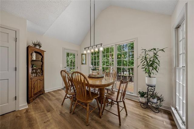 916 Fernwood Road, Woodstock, GA 30189