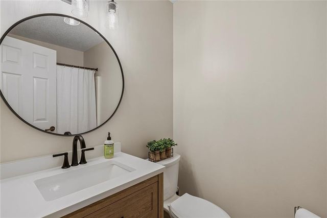 916 Fernwood Road, Woodstock, GA 30189