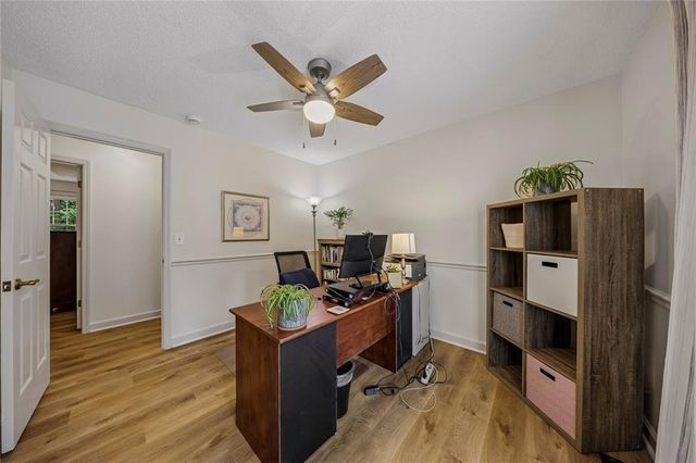 916 Fernwood Road, Woodstock, GA 30189