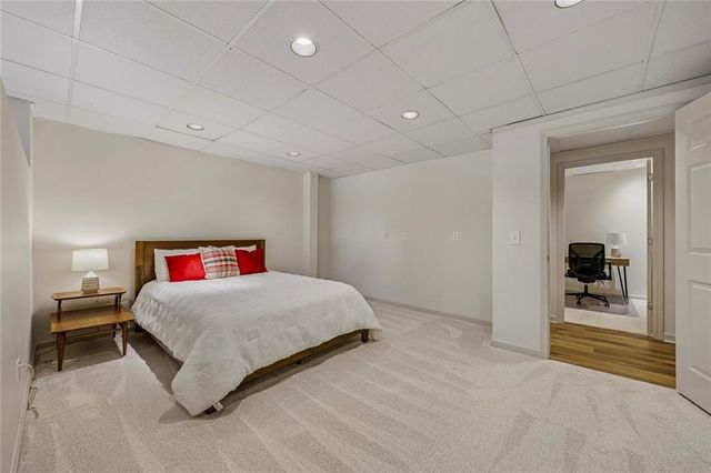 916 Fernwood Road, Woodstock, GA 30189