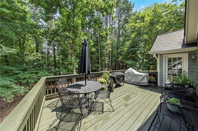 916 Fernwood Road, Woodstock, GA 30189