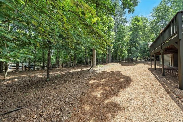 916 Fernwood Road, Woodstock, GA 30189