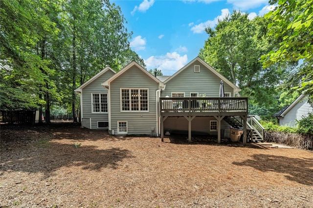 916 Fernwood Road, Woodstock, GA 30189