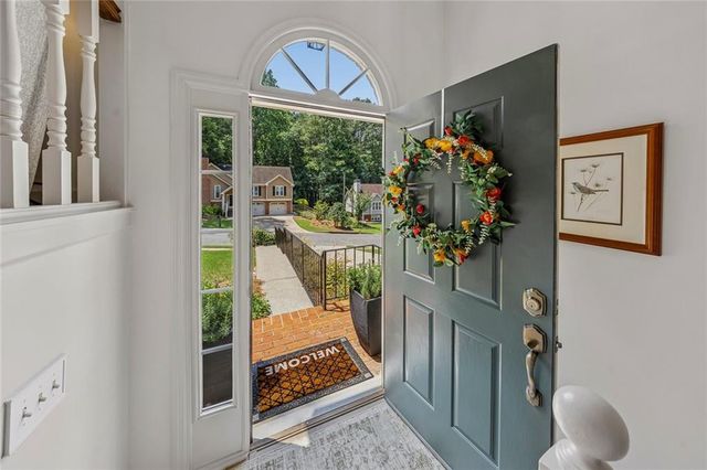 916 Fernwood Road, Woodstock, GA 30189