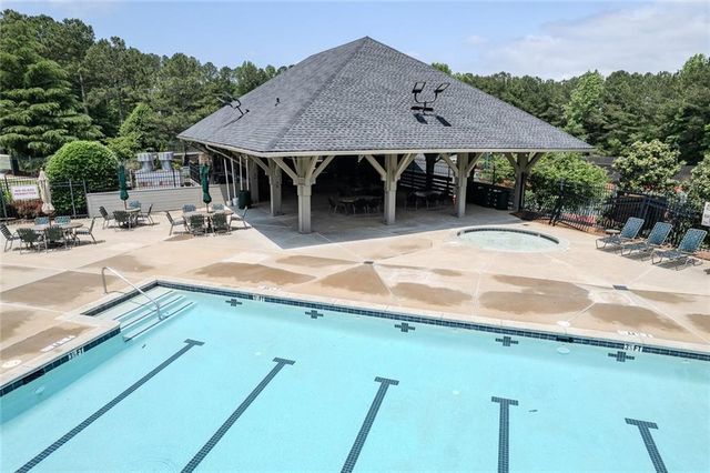 916 Fernwood Road, Woodstock, GA 30189