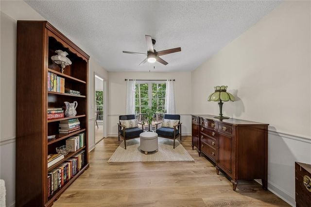 916 Fernwood Road, Woodstock, GA 30189