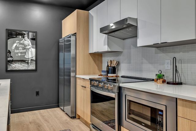 635 7th Ave S Apt 504, Nashville, TN 37203