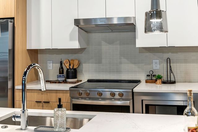 635 7th Ave S Apt 504, Nashville, TN 37203