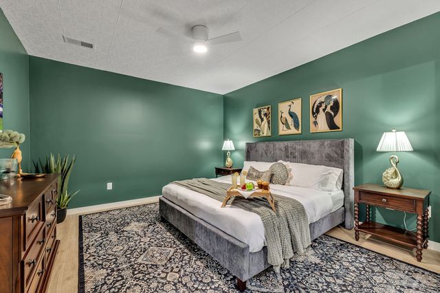 635 7th Ave S Apt 504, Nashville, TN 37203