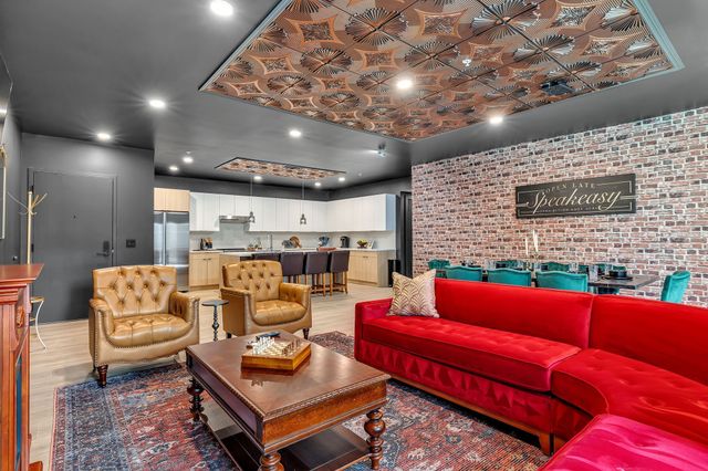 635 7th Ave S Apt 504, Nashville, TN 37203