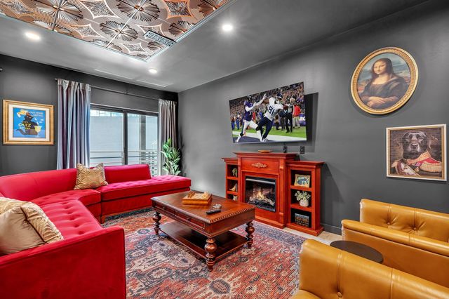 635 7th Ave S Apt 504, Nashville, TN 37203