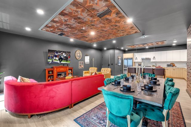 635 7th Ave S Apt 504, Nashville, TN 37203