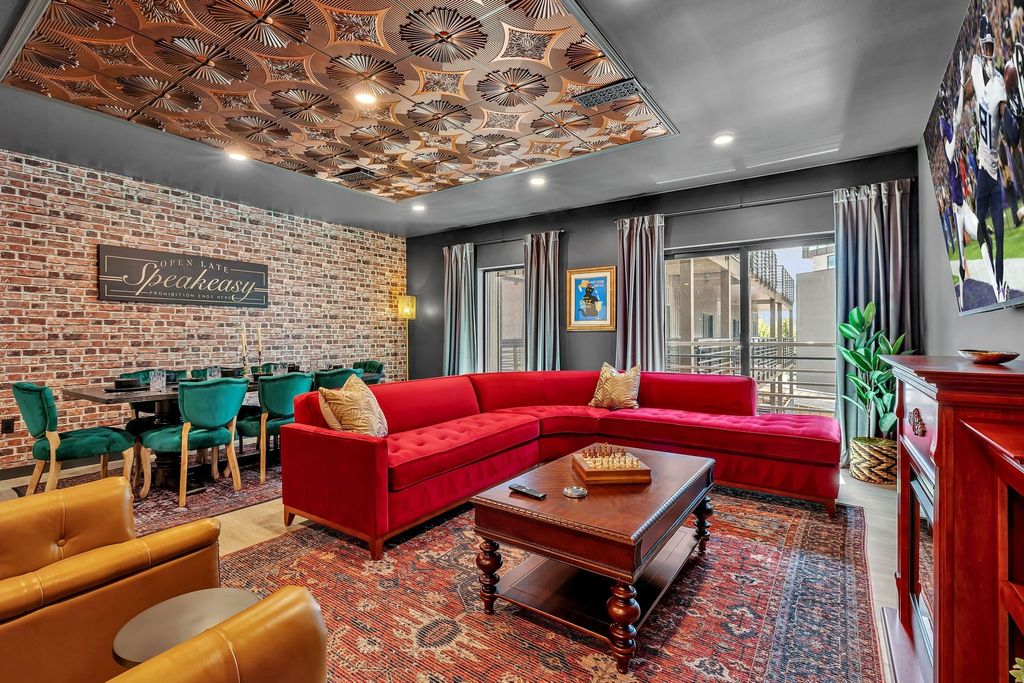 635 7th Ave S Apt 504, Nashville, TN 37203