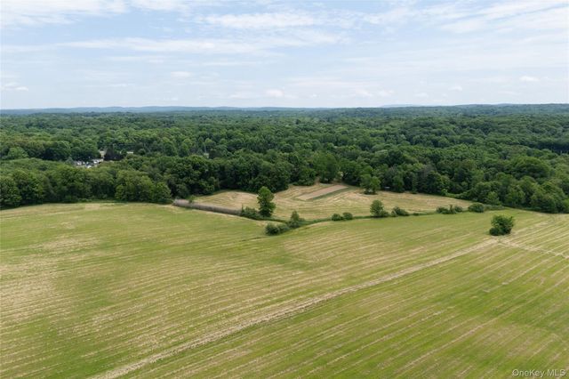 7115 Albany Post Road, Rhinebeck, NY 12572