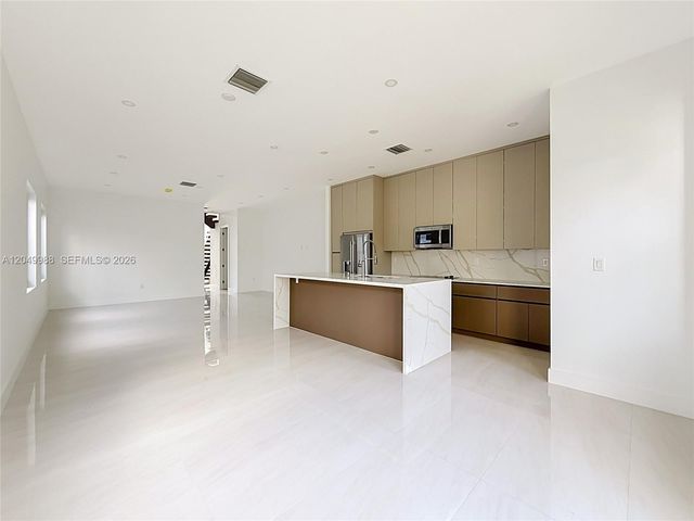 3730 SW 28th St, Miami, FL 33134
