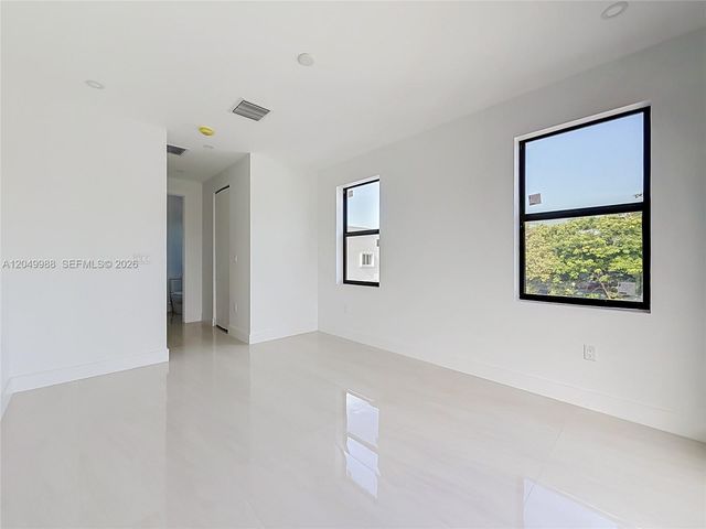3730 SW 28th St, Miami, FL 33134