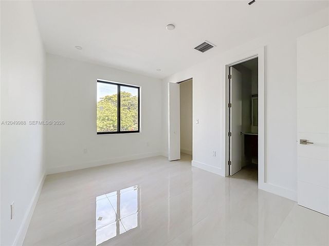 3730 SW 28th St, Miami, FL 33134