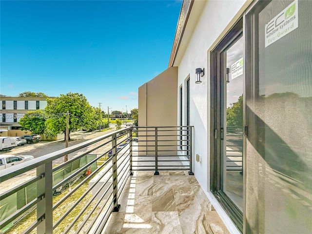 3730 SW 28th St, Miami, FL 33134