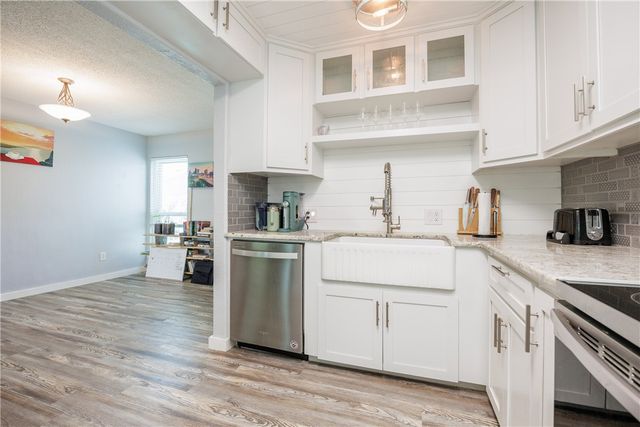 13801 Suntan Ave, Corpus Christi, TX 78418