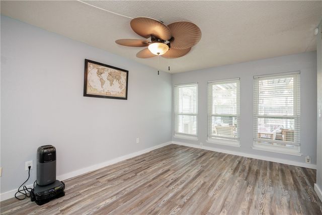 13801 Suntan Ave, Corpus Christi, TX 78418
