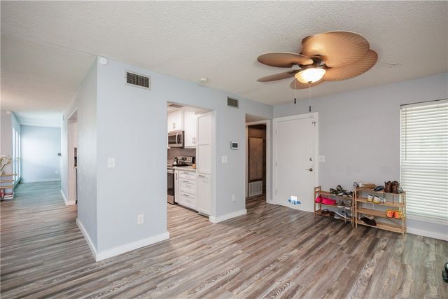 13801 Suntan Ave, Corpus Christi, TX 78418