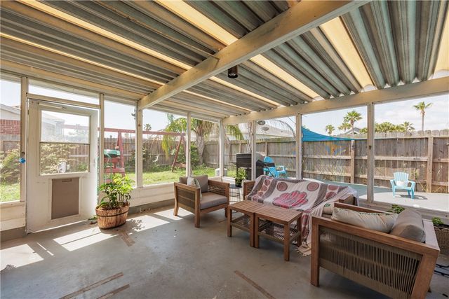 13801 Suntan Ave, Corpus Christi, TX 78418