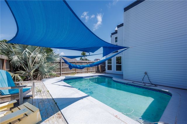 13801 Suntan Ave, Corpus Christi, TX 78418