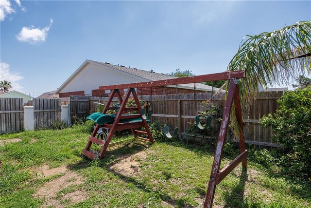 13801 Suntan Ave, Corpus Christi, TX 78418