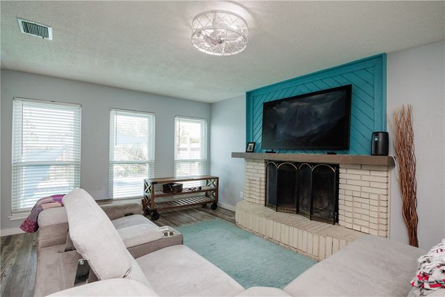 13801 Suntan Ave, Corpus Christi, TX 78418