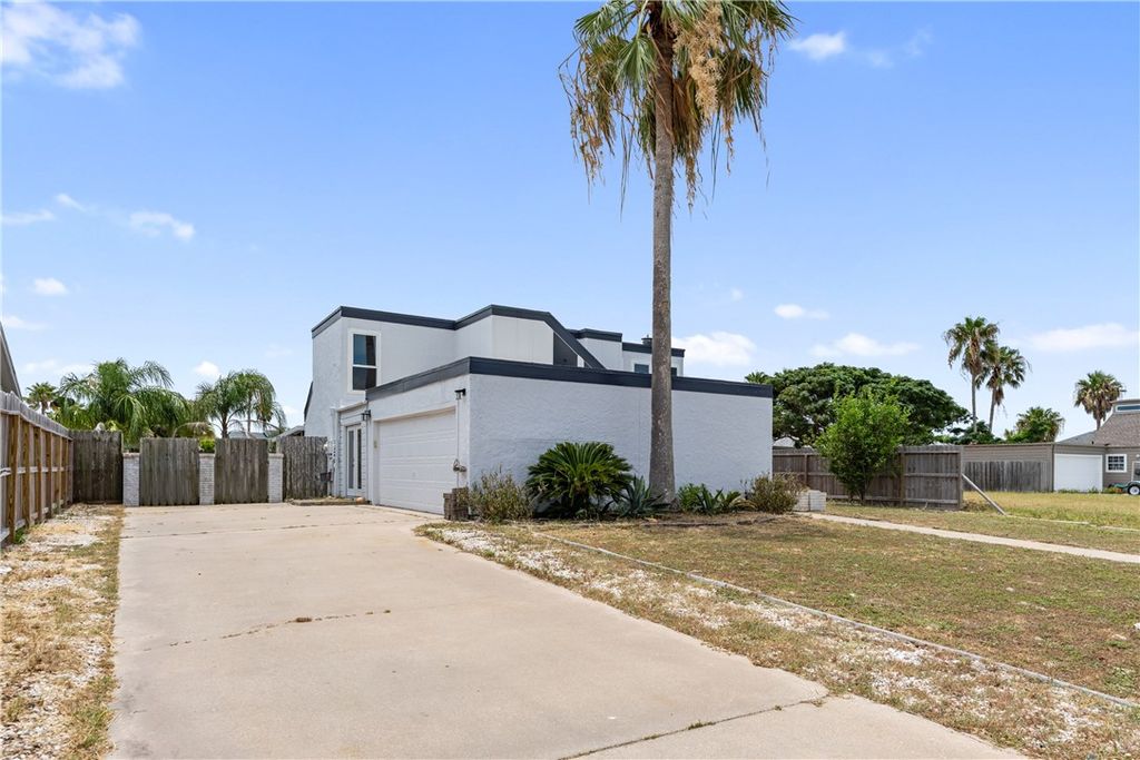 13801 Suntan Ave, Corpus Christi, TX 78418 — photo 2