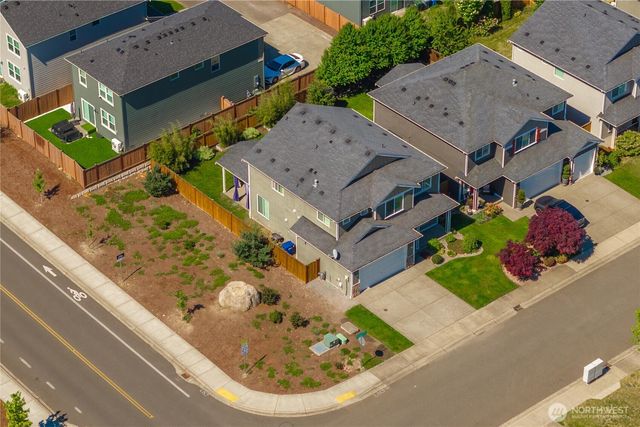 18834 110th Ave Ct E, Puyallup, WA 98374