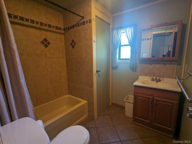 132 North Montgomery Street C11, Walden, NY 12586