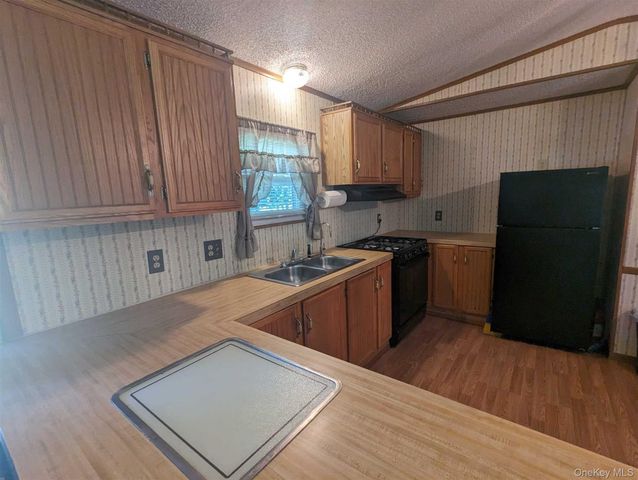 132 North Montgomery Street C11, Walden, NY 12586