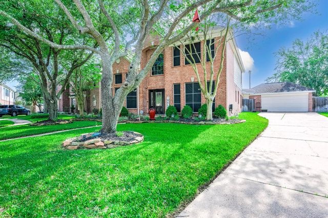 2807 Canyon Drive, Pearland, TX 77584