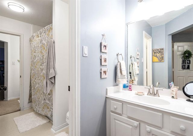 2807 Canyon Drive, Pearland, TX 77584