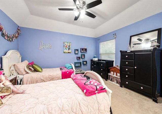 2807 Canyon Drive, Pearland, TX 77584