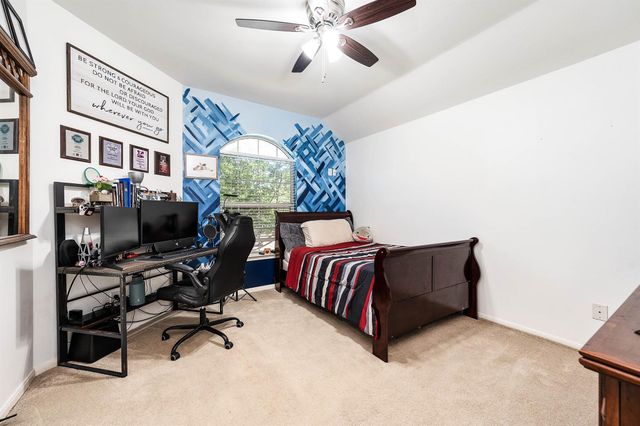2807 Canyon Drive, Pearland, TX 77584