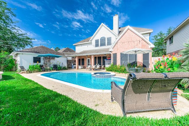 2807 Canyon Drive, Pearland, TX 77584