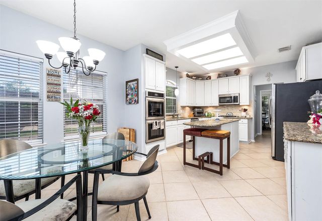 2807 Canyon Drive, Pearland, TX 77584